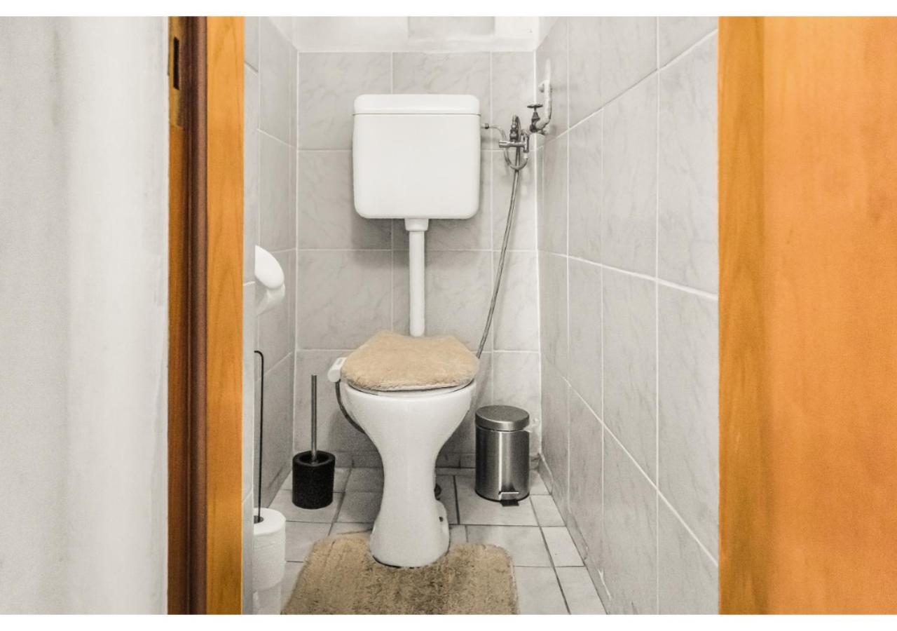 Welcoming 2Br Apt. Near Danube & Millenium Tower Viena Exterior foto